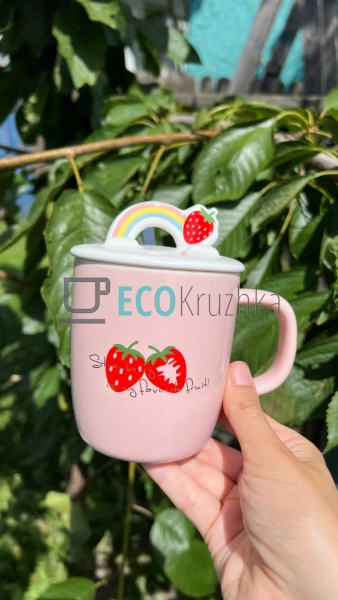 Чашка з ложкою та кришкою-підставкою під телефон "Strawb ...