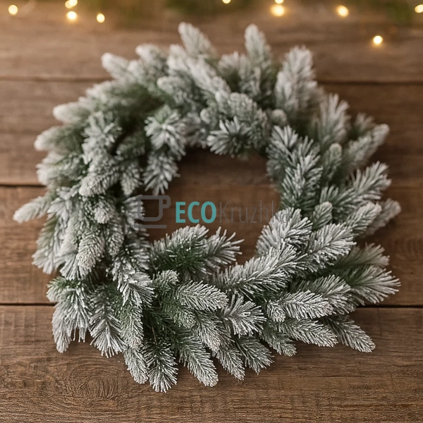 Вінок зі штучної засніженої хвої, 60 см, 122 гілки (Моде ...
