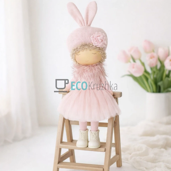 Декоративна лялька в шапці зайчика 43см ніжно-рожева (83 ...