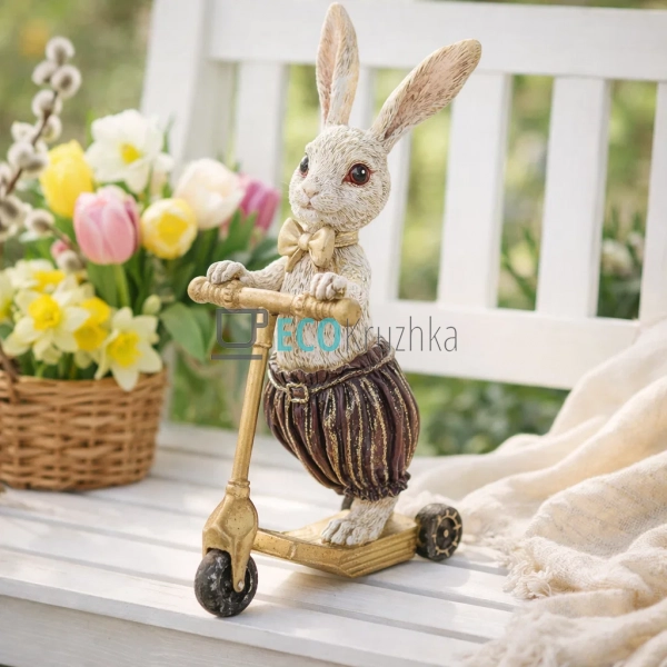Декоративна статуетка Кролик-хлопчик на самокаті 25 см ( ...